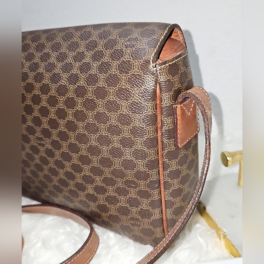 Beautiful Vintage Celine Crossbody Bag - Picture 11 of 16